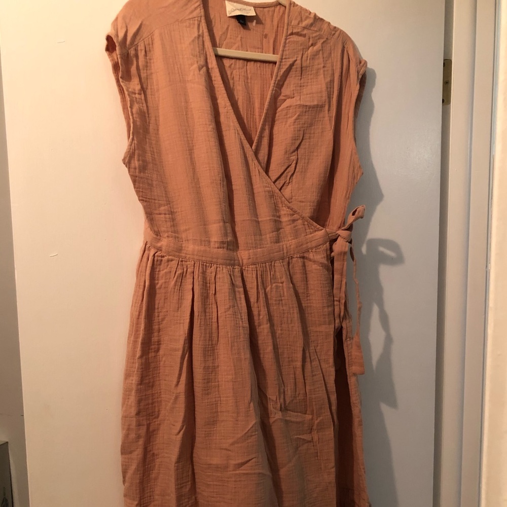 Universal thread wrap midi dress
